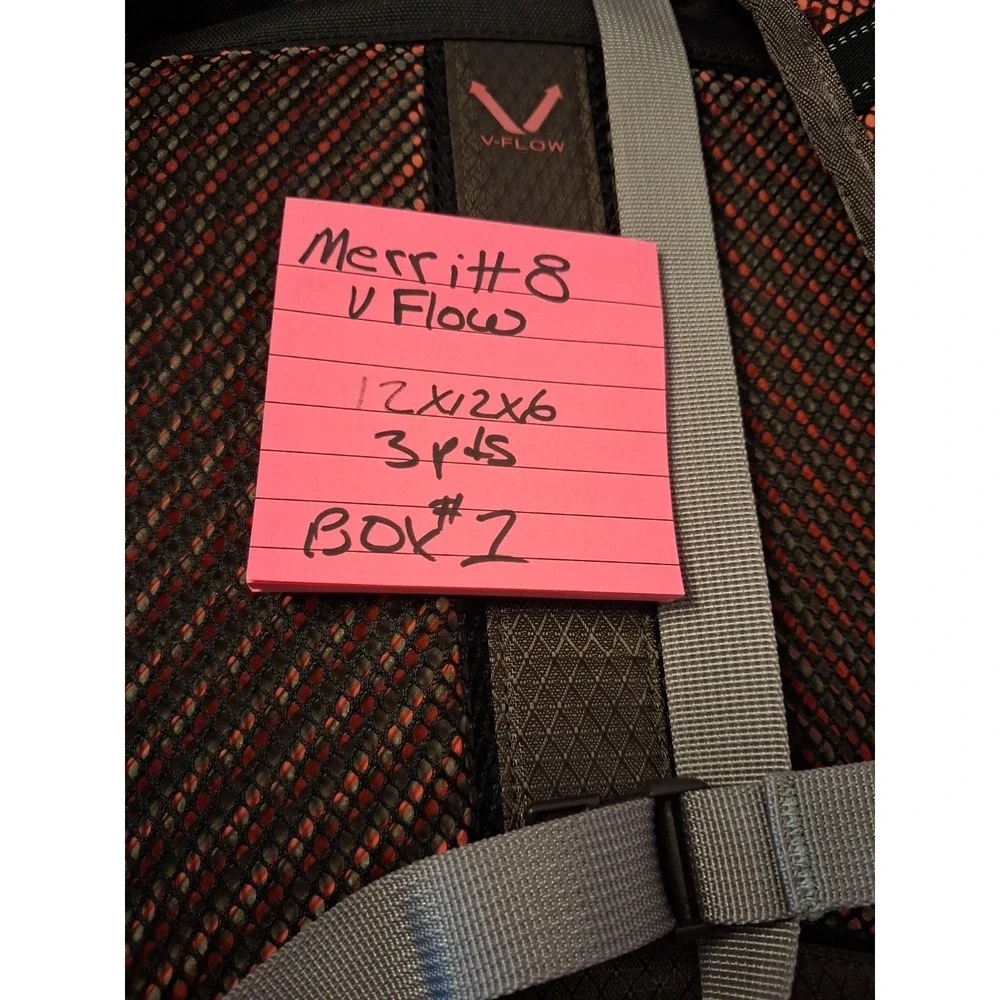 Merrell V-Flow Nylon Hydration Backpack Daypack Mesh Pockets Hiking Cycling Unis